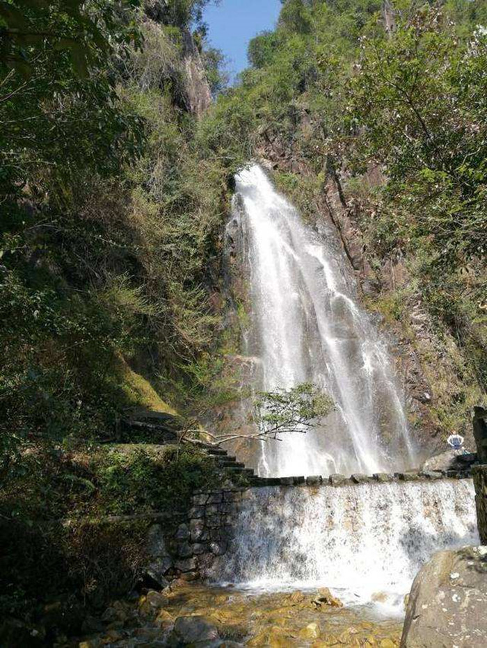 夏日避暑图片