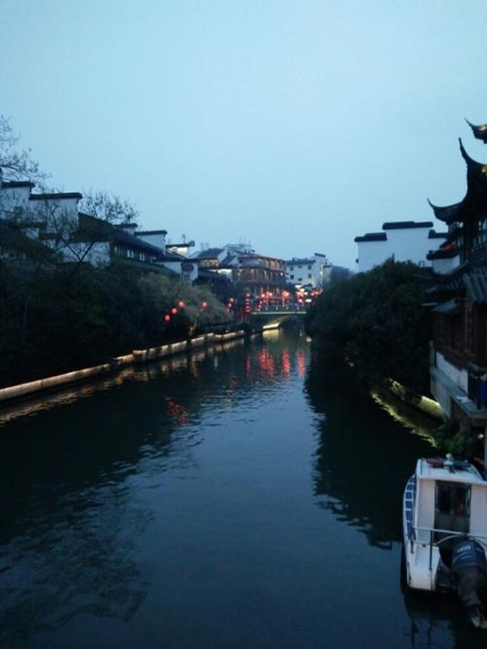 秦淮河大堤图片图1