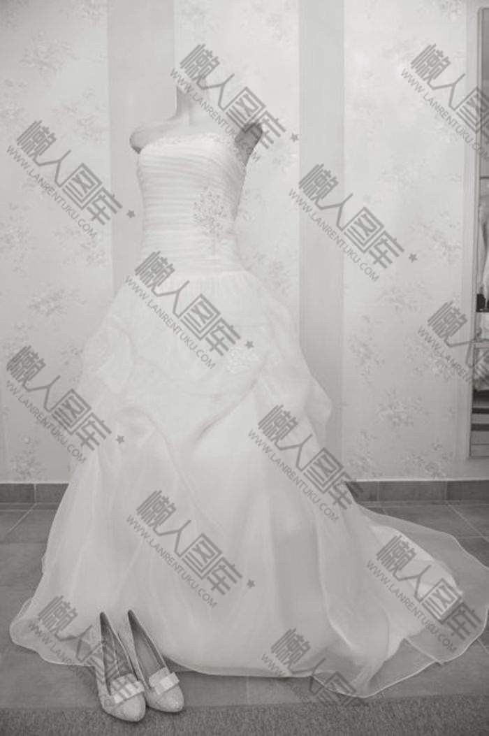 黑白婚纱礼服图片